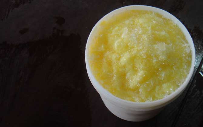 最新蜂王漿價(jià)格多少錢一斤? 蜂王漿