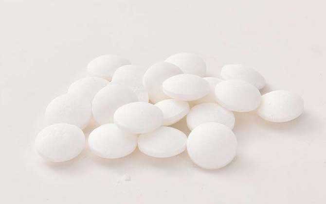 衛(wèi)生球怎樣治蜂螨最有效? 衛(wèi)生球