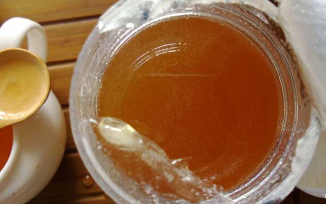 喝蜂蜜水會胖嗎?關鍵看飲用量,過量喝會長胖,適量喝反而減肥! 蜂蜜