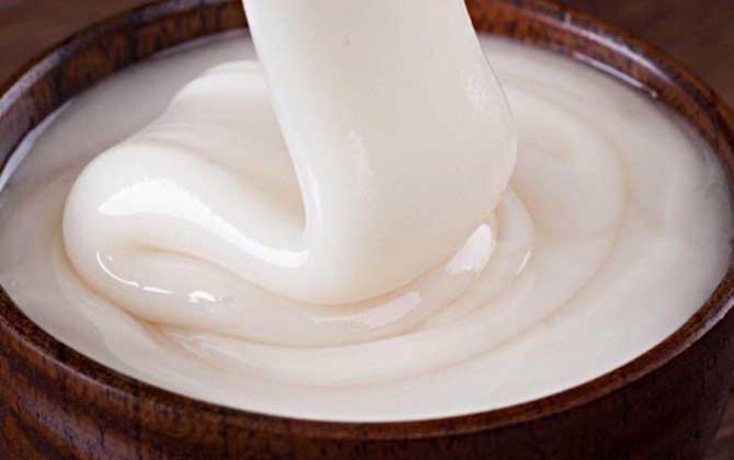 東北椴樹蜜多少錢一斤?一般不低于50元,品質好的甚至要上百元! 東北椴樹蜜