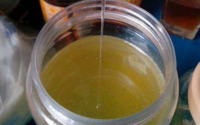 假蜂蜜會(huì)結(jié)晶嗎?結(jié)晶和蜂蜜真假無(wú)關(guān),假蜂蜜也有可能會(huì)結(jié)晶! 蜂蜜