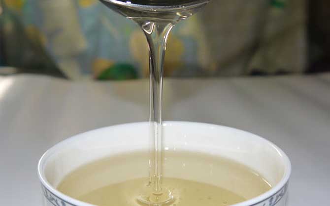 蜂蜜去皺紋有效果嗎?有一定的除皺效果,若能搭配使用效果更佳! 蜂蜜