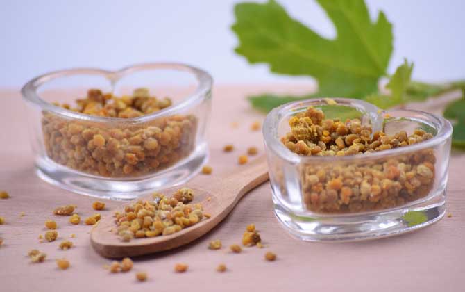 花粉的正確食用方法,絕對(duì)不能過量食用,還要注意禁忌人群! 花粉