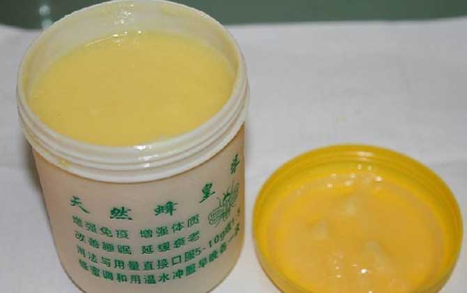 蜂王漿的美容功效及使用方法 蜂王漿
