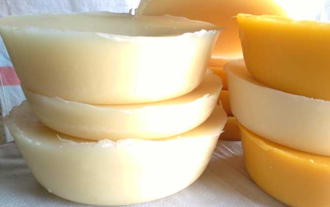 白蜂蠟和黃蜂蠟的區別 白蜂蠟