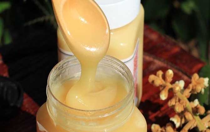 枇杷有蜜和粉嗎（枇杷有蜜嗎）