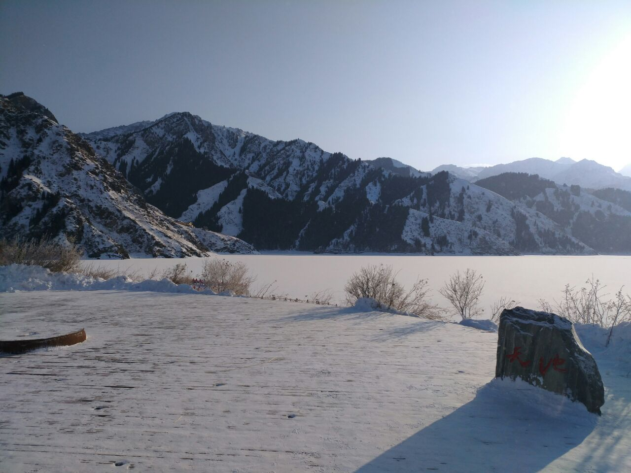 長白山天池里面為什么沒有魚（長白山天池海拔2189米，魚無法流到這里，這里的魚是怎么產生的）