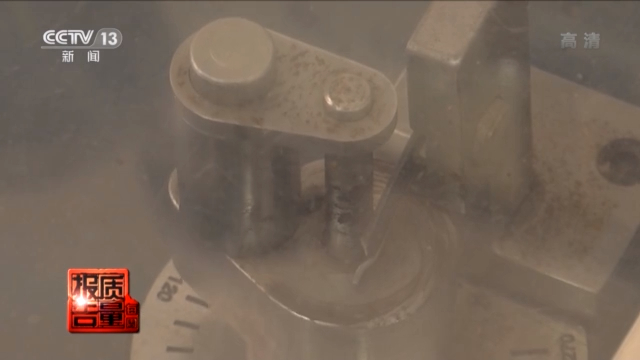 央視曝多款高跟涼鞋有害物超標(biāo) 每周質(zhì)量報(bào)告丨多款高跟涼鞋檢出有害物超標(biāo) 你穿的鞋“健康”嗎?