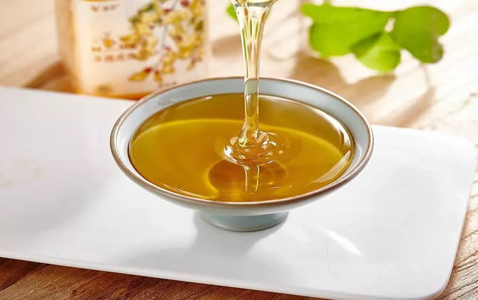 生蜂蜜和熟蜂蜜的區(qū)別是什么?(生蜜和熟蜜哪個好) 生蜂蜜和熟蜂蜜的區(qū)別是什么?(生蜜和熟蜜哪個好)