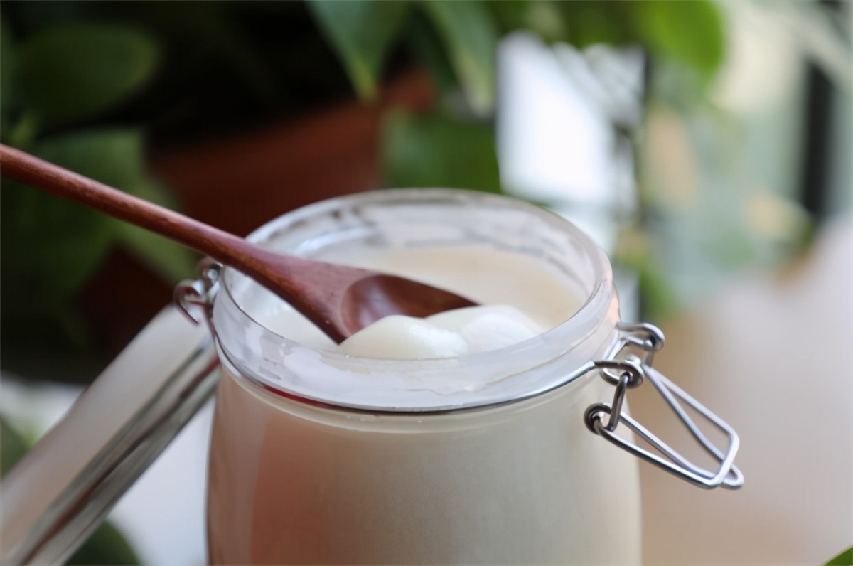 乳白色的蜂蜜是什么蜜? 乳白色的蜂蜜是什么蜜?