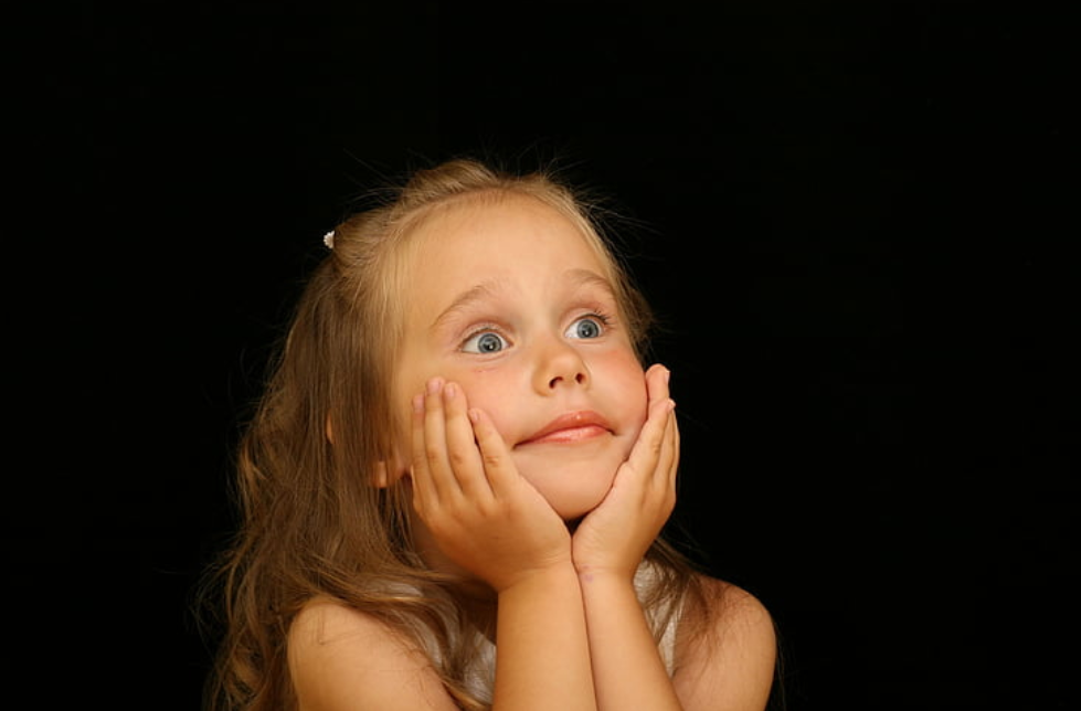 “媽媽，月亮上有沒嫦娥？”中秋節寶寶靈魂發問，媽媽的回答很贊