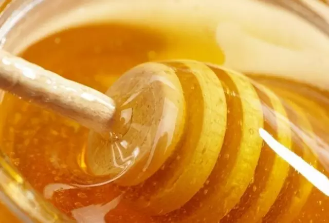 蜜蜂分家一般跑多遠(蜜蜂分蜂后會飛多遠) 蜜蜂分家一般跑多遠(蜜蜂分蜂后會飛多遠)