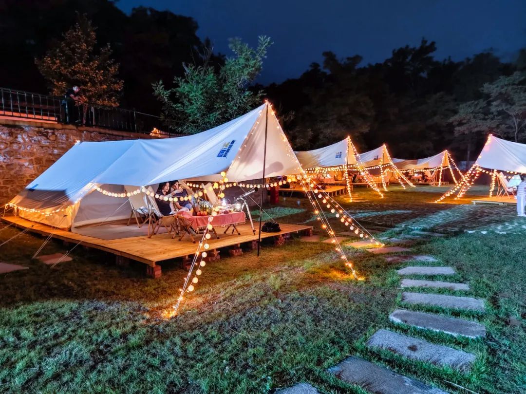 國內有哪些海邊可以露營看星星的地方推薦 有篝火、有星空!山東私藏的這些自駕露營地景美人少,現在就出發!