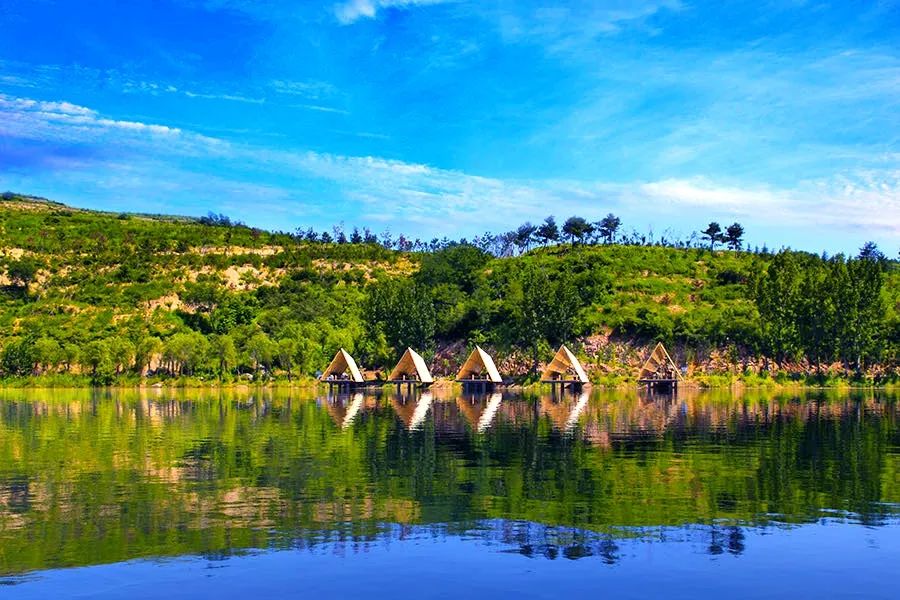 國內有哪些海邊可以露營看星星的地方推薦 有篝火、有星空!山東私藏的這些自駕露營地景美人少,現在就出發!