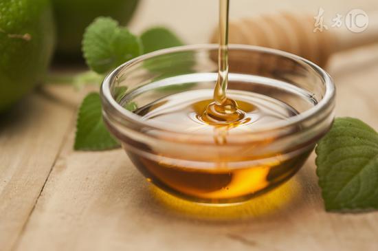 常喝蜂蜜有什么好處嗎(每天喝蜂蜜好不好) 常喝蜂蜜有什么好處嗎(每天喝蜂蜜好不好)