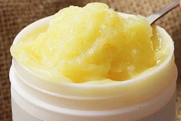 吃蜂王漿胃疼怎么回事(蜂王漿對腸胃的影響) 吃蜂王漿胃疼怎么回事(蜂王漿對腸胃的影響)