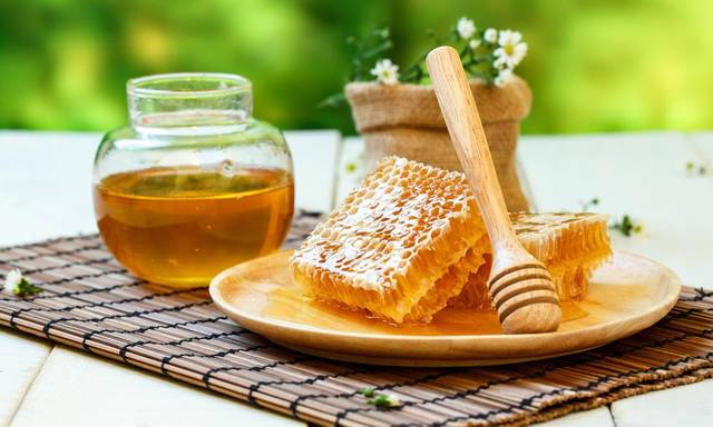 蜂蜜主要成分是什么?(帶你了解蜂蜜的成分) 蜂蜜主要成分是什么?(帶你了解蜂蜜的成分)