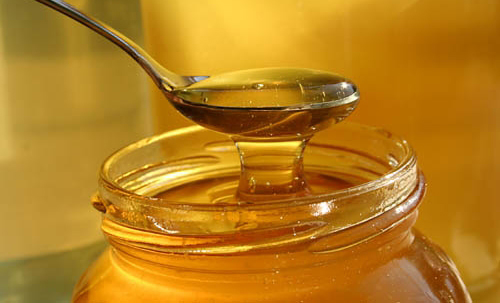 刺槐花和油菜花哪個(gè)蜜多（油菜花蜂蜜和槐花蜜有什么區(qū)別）