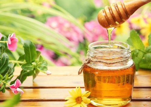 香蕉蜂蜜可以一起吃嗎(蜂蜜不能和什么一起吃) 香蕉蜂蜜可以一起吃嗎(蜂蜜不能和什么一起吃)