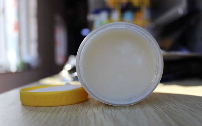 女人吃蜂蜜的好處有哪些？女人經常喝蜂蜜，這7個好處跑不了！