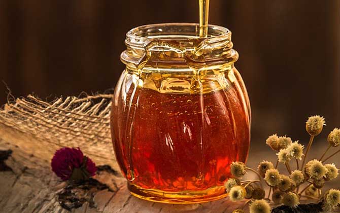 檸檬蜂蜜水什么時候喝最好？切勿空腹喝，否則極易導致胃酸過多！